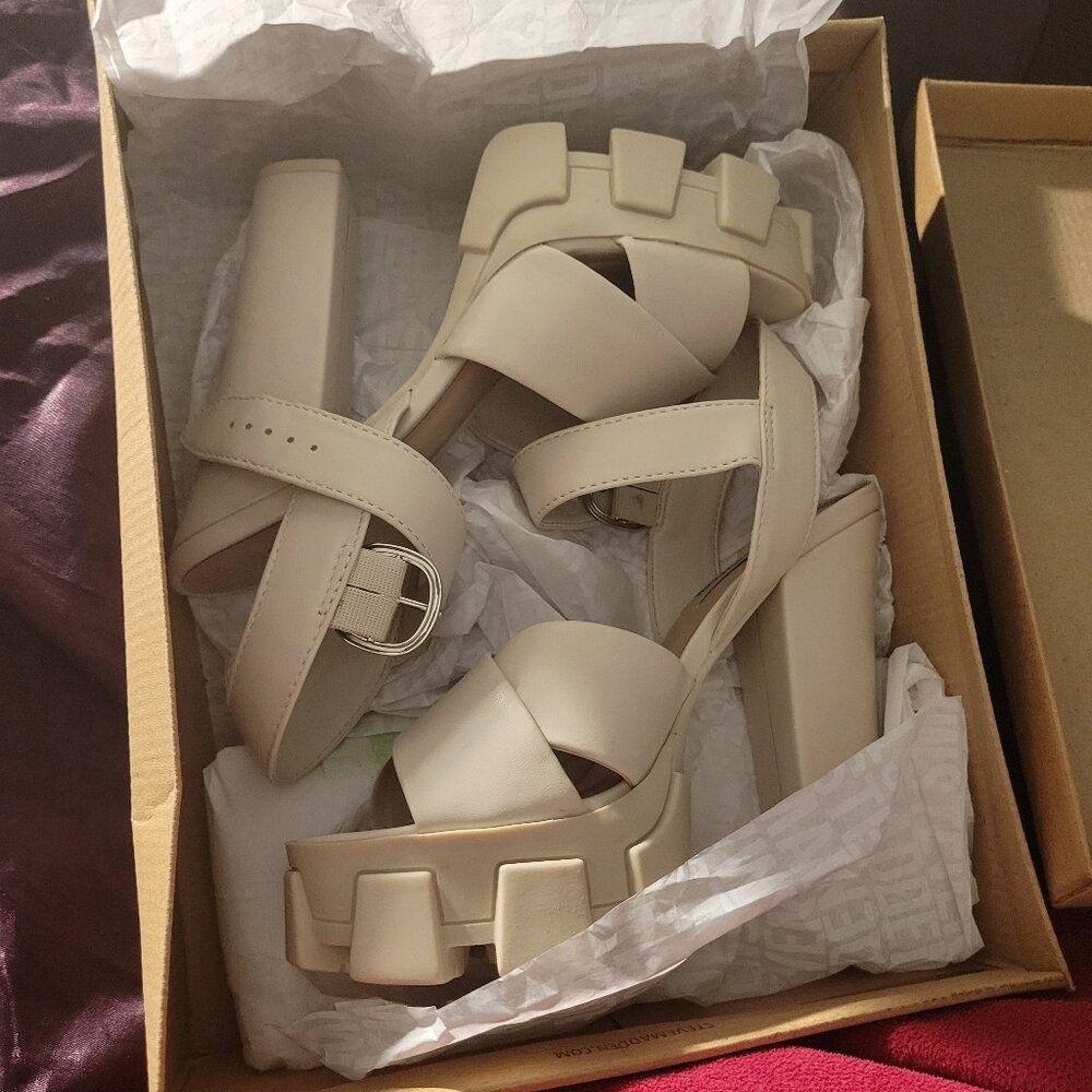 Steve Madden Roxi Mega Lug Sole Platform Sandals
